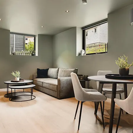 Trolltunga Atmosphere *